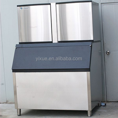 เครื่องทําน้ําแข็งลูกค้า 681กิโลกรัม